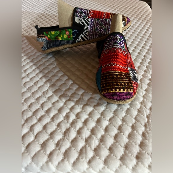 Brand new LANA SOLES, Women's size 10-10.5 Women's,espadrilles - Picture 3 of 4